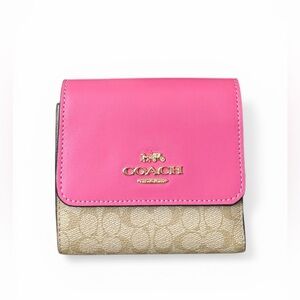 ✨NWOT - Coach Micro Small Trifold Wallet  in Signature Canvas Colorblock✨